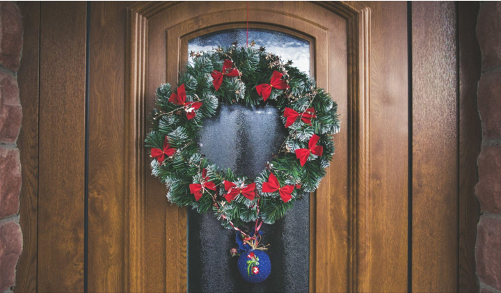 Christmas in July Debate: Unique Christmas Wreaths